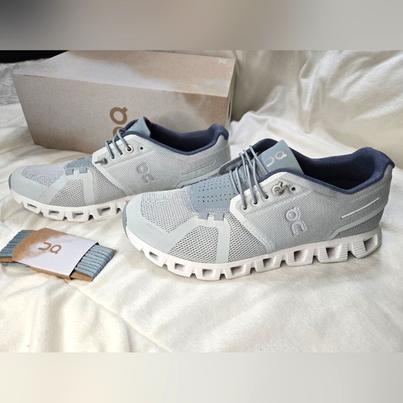 On Running Shoes - ON Cloud 5 Women's running shoe surf cobble blue size 8